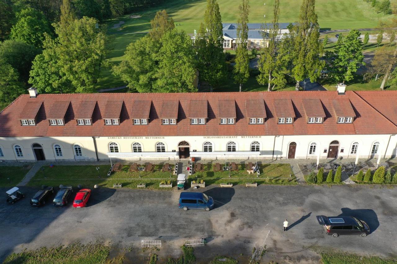 Zamecky Hotel Metternich Velka Hledsebe 외부 사진