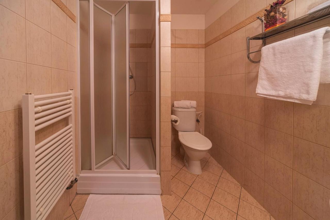 Zamecky Hotel Metternich Velka Hledsebe 외부 사진